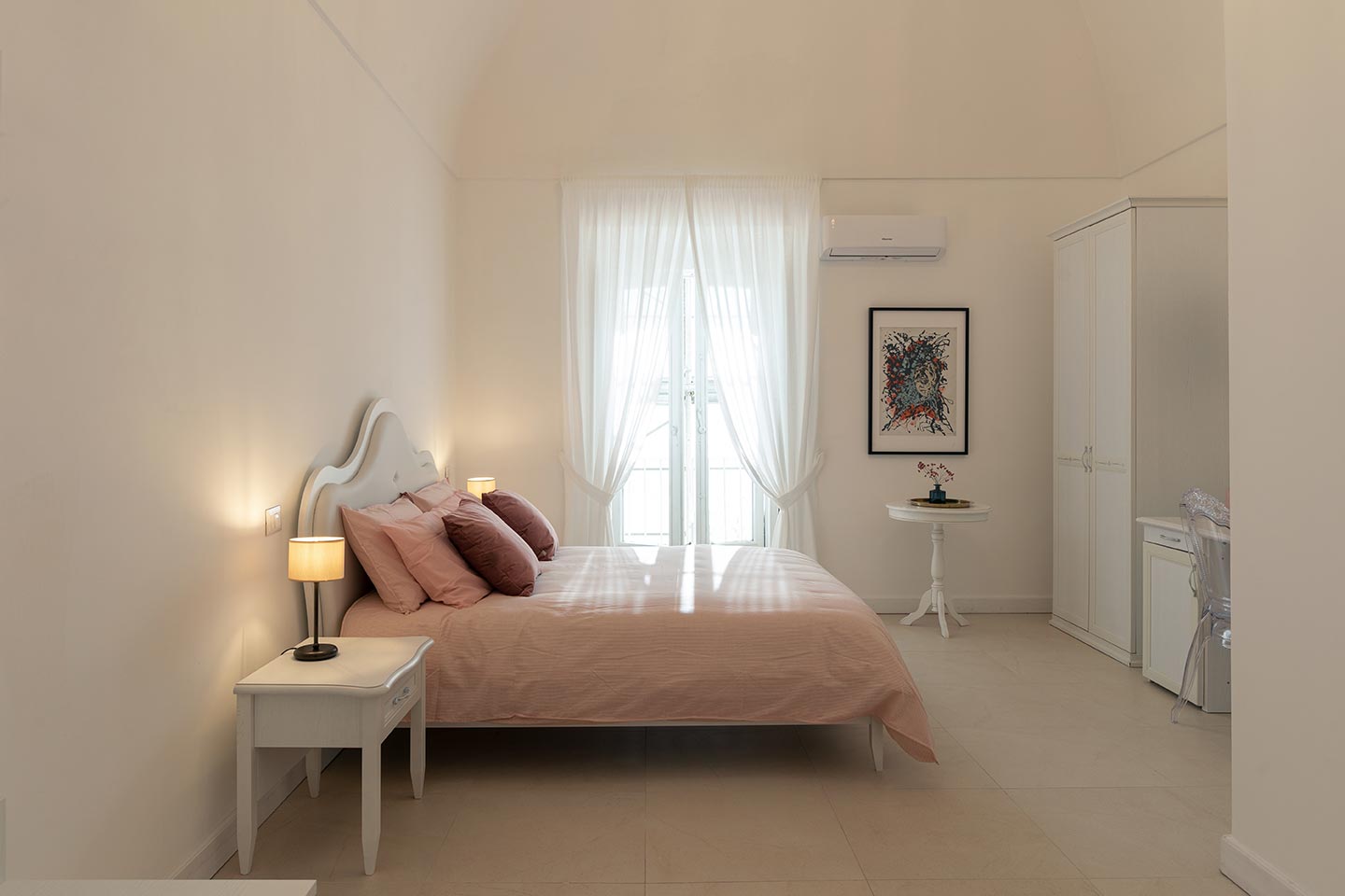 Camera-Deluxe-Dimora-Margherita-Caserta